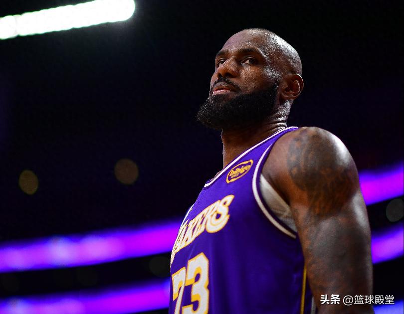 湖人117-135黄蜂 球员评价：2人优秀，2人及格，5人低迷