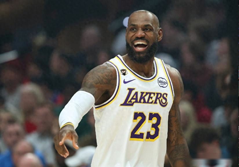 湖人110-93击败猛龙 球员评价：2人满分，6人及格，2人低迷